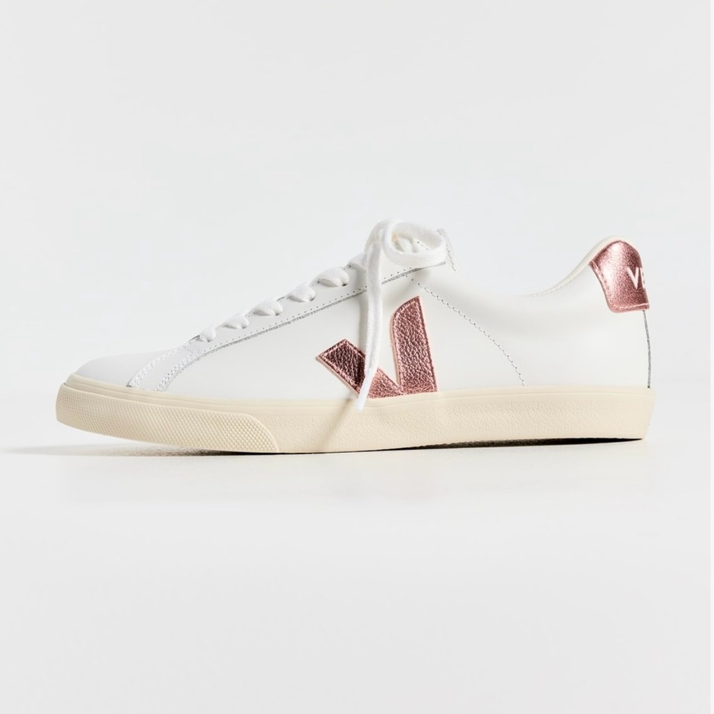 Women’s size US 7 Veja sneakers worn twice limited edition rose gold color